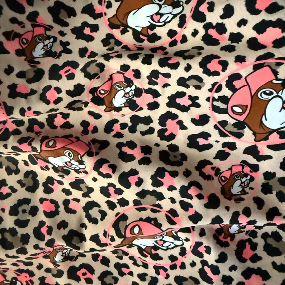 Buc-ee’s women’s Pink and Tan Leopard Print One-Piece Swimsuit - Picture 2 of 4